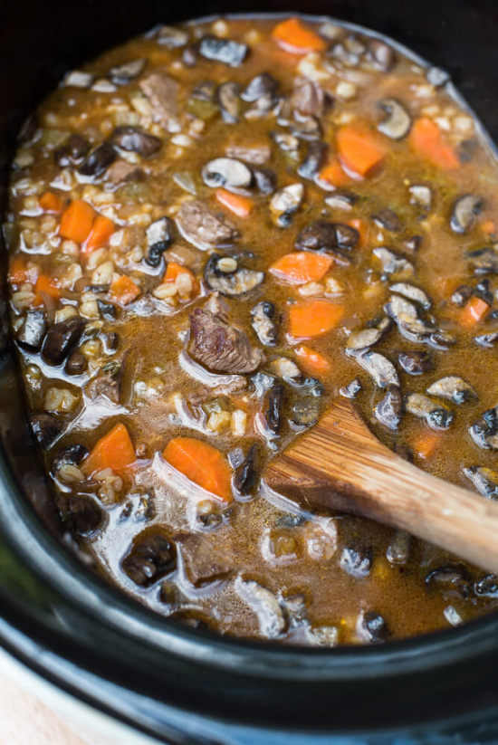 Slow Cooker Vegetable Beef Barley Soup