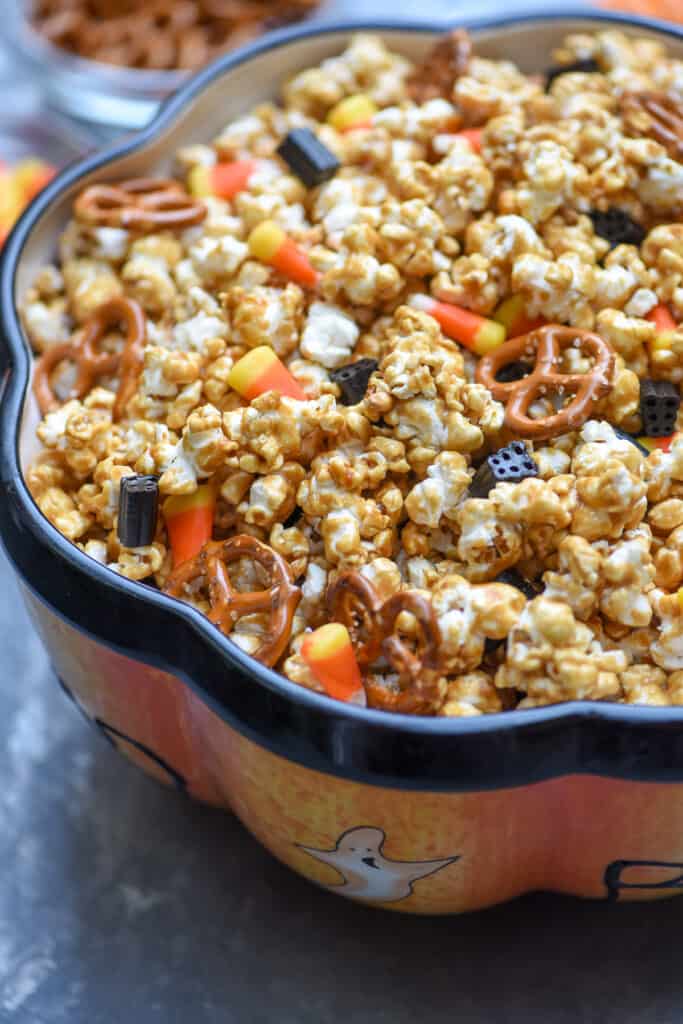 The BEST Caramel Corn Recipe (+ Video) Valerie's Kitchen