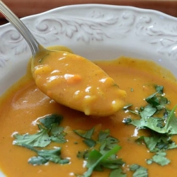 Sweet Potato Coconut Curry Soup