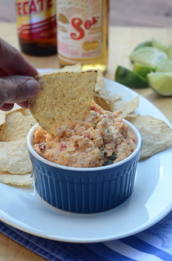 Bandera Copycat Queso Dip