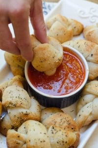 Easy Garlic Parmesan Knots