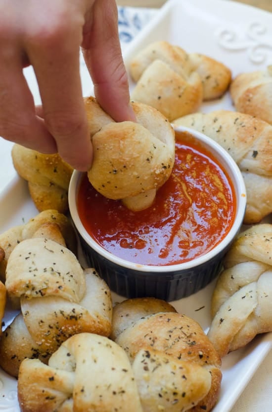 Easy Garlic Parmesan Knots