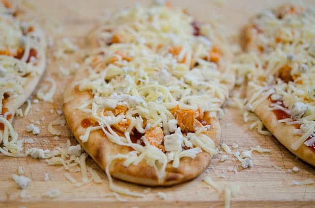 Buffalo Chicken Flatbread Pizza-048