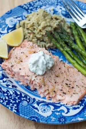 Salmon-Baked-in-Foil-with-Garlic-Butter-Sauce