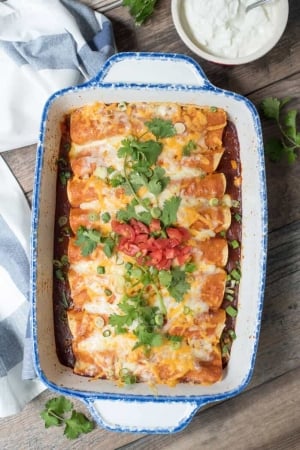 Easy Slow Cooker Chicken Enchiladas