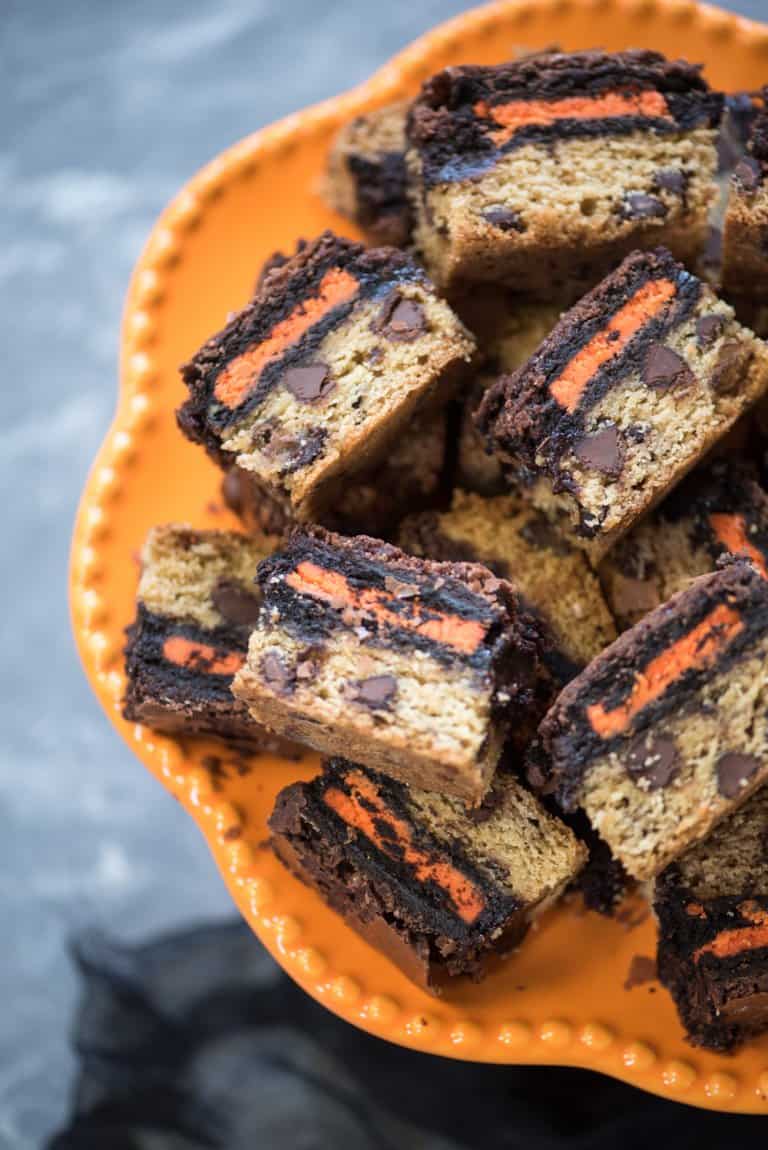Halloween Oreo Brookie Bars | Valerie's Kitchen