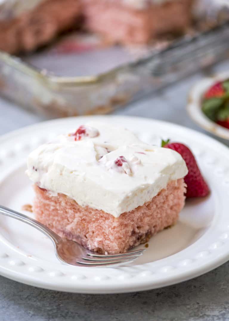 Strawberry Cake with Strawberry Cream Cheese Frosting