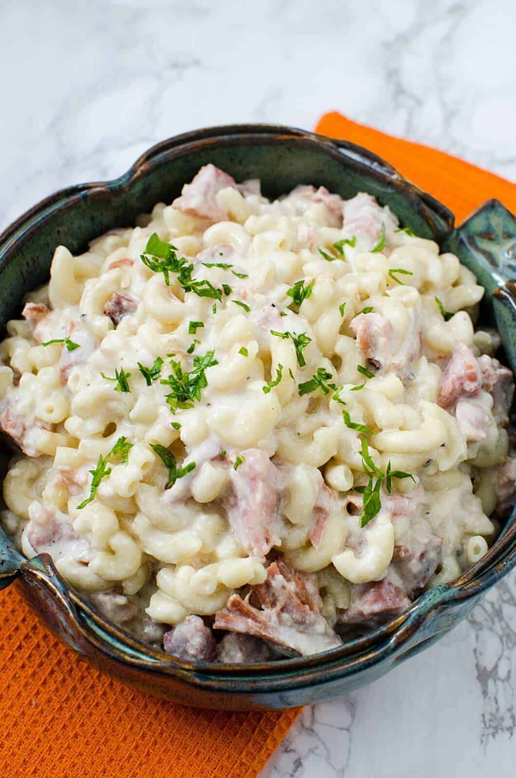 Crock Pot Macaroni and Cheese with Ham | 25 Recipes for Leftover Ham