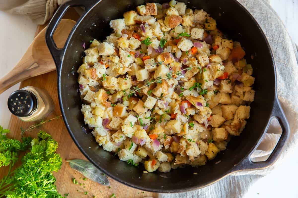 An over the top shot of a pot full of Thanksgiving stuffing.