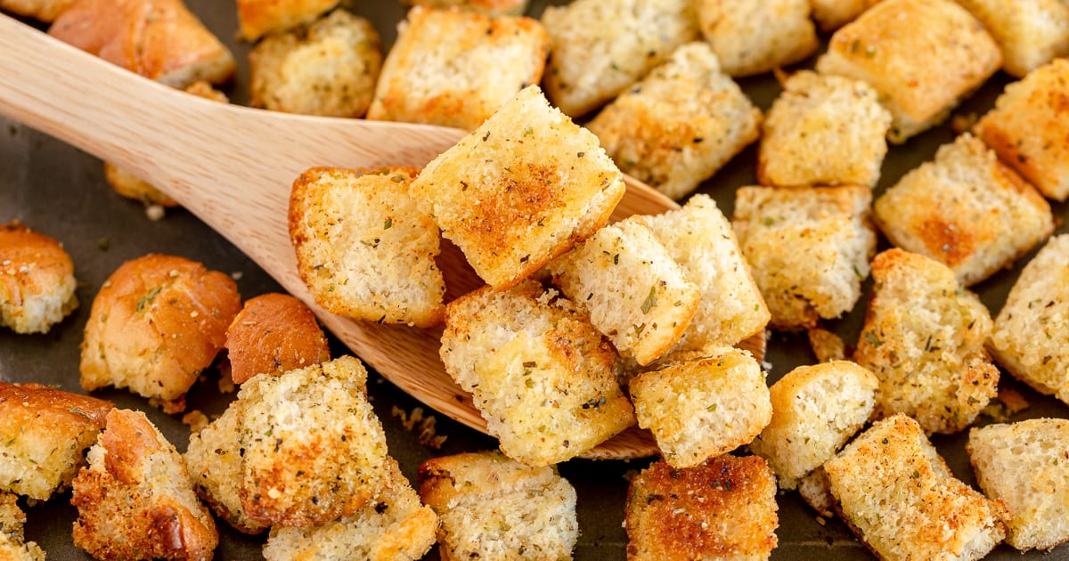 Hot Dog Bun Croutons