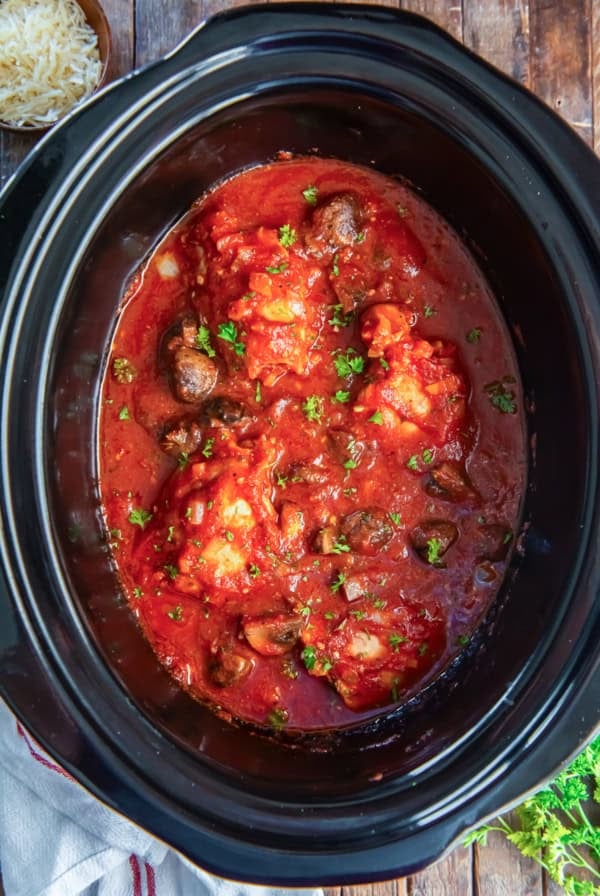 Chicken cacciatore in a slow cooker.